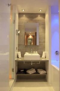 Best Western Plus Le Lavarin - 29