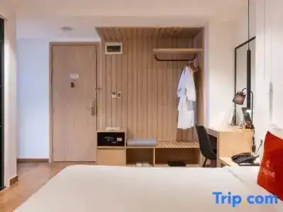 Hôtel Colline - 125