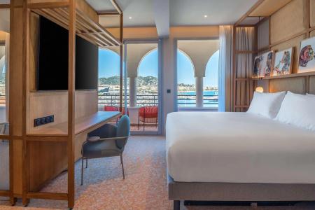 Radisson Blu 1835, Cannes - 8