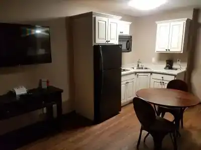 Americas Best Value Inn and Suites - 16