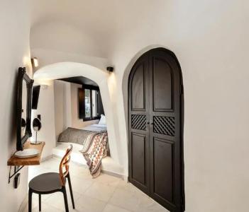 Pearl of Caldera Oia - Boutique by Pearl Collection - 53