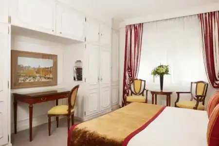 Majestic Spa - Champs Elysées - 105