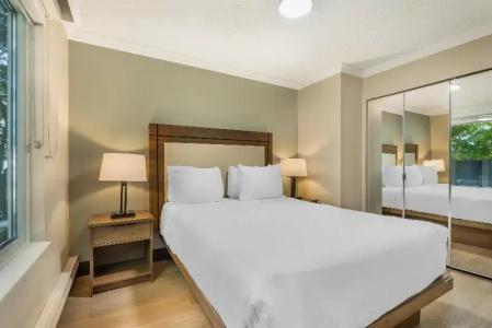 Best Western Plus - 64