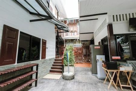 Diff Hostel - 106