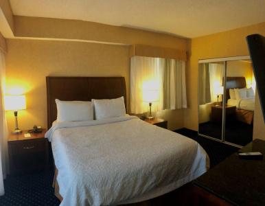 Best Western Plus Suites Downtown - 75
