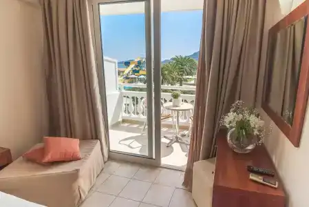 Messonghi Beach Holiday Resort - 16