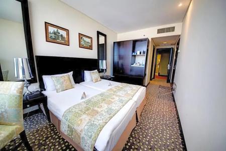 Golden Tulip Victoria Bucharest - 64