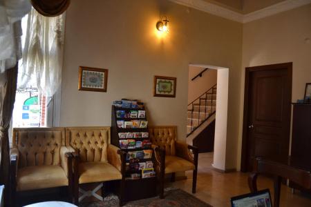 Tulip House - 15