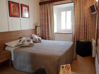 La Residencia - 1