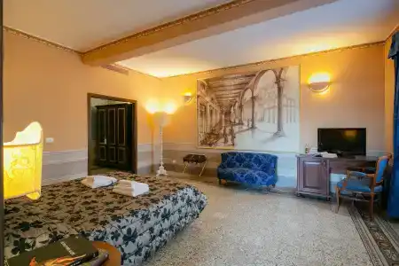 I Portici Boutique - 9