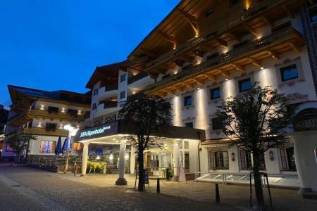 Jufa AlpenSaalbach - 0
