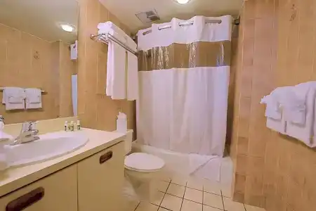 Fairfield Inn & Suites by Marriott - 9