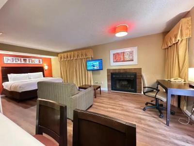 Hawthorn Suites East - 72