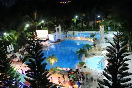 L'Azure Resort and Spa - 15