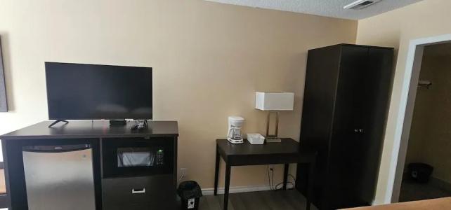 Town'n Country Motor Inn - 54