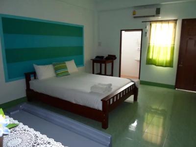 Baan Mitreejit - 23