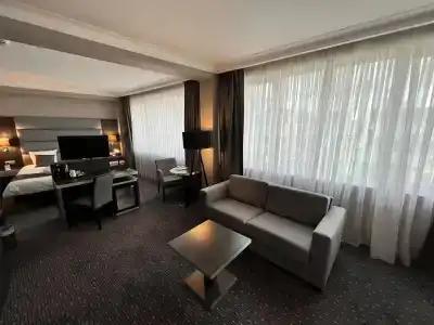 Best Western Royal Centre - 96