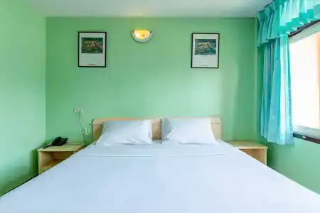 Woodlands Inn - 4