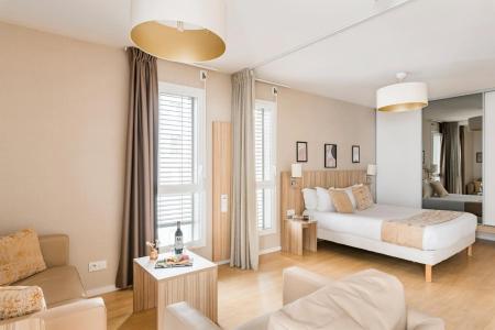 Q7 Lodge Lyon 7 - 44