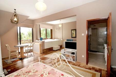 Beyaz Ev Agva - Adult only +15 - 150