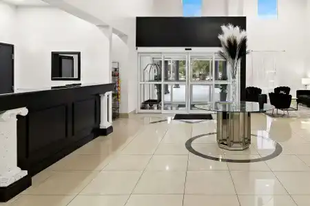 Sans Boutique & Suites - 34