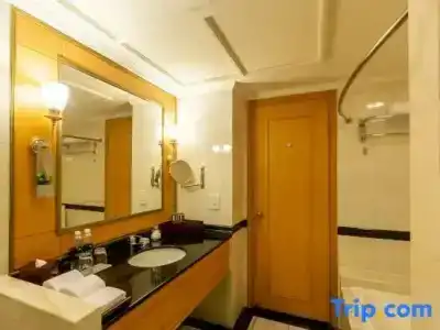 Renaissance Riverside Saigon - 129