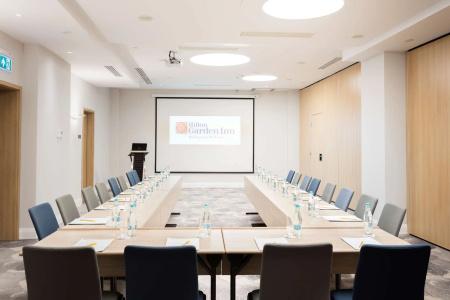 Hilton Garden Inn Bucharest - 17