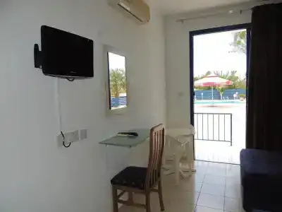 West End - 4
