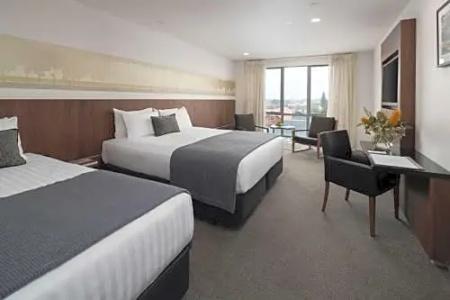 Rydges Latimer - 107