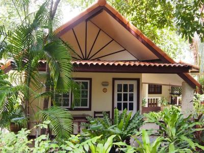 Harry's Bungalows & Restaurant - 35