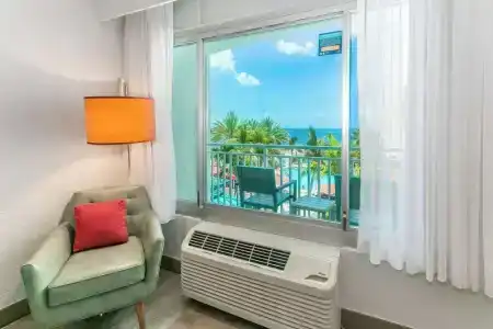 Winter the Dolphins Beach Club, Ascend Collection - 104