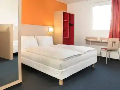 b&b Frankfurt-Airport - 1