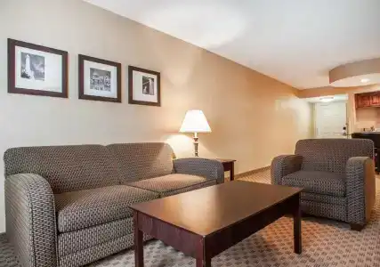 Holiday Inn Express & Suites Nw - Park Place, An Ihg - 14