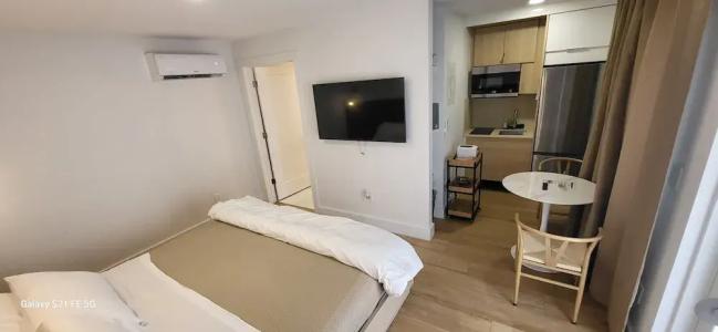 Green Island Inn - 110