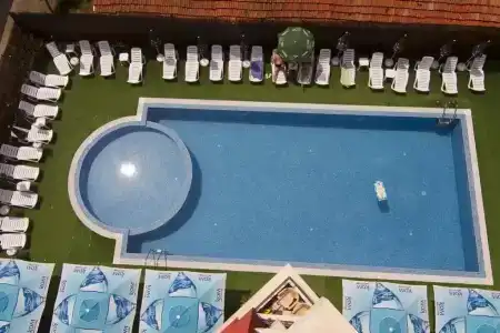 Salena Plaza - 18