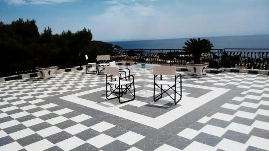 Pefkides Aegina Boutique - 42