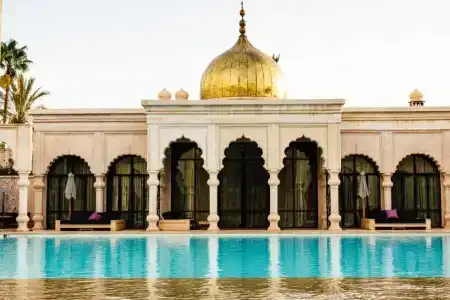 Palais Namaskar - 19