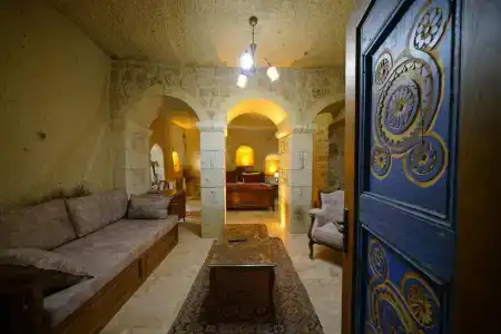 Serenus Cave Suites - 68