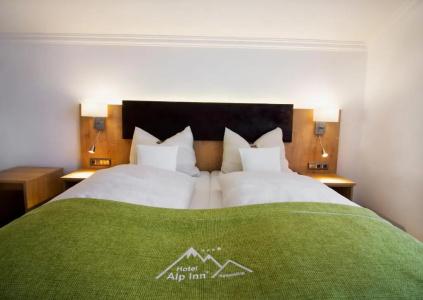 Alp Inn - 75