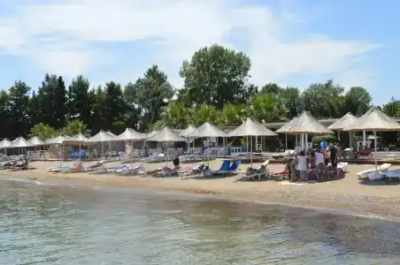 Grand Bleu Beach Resort - 36