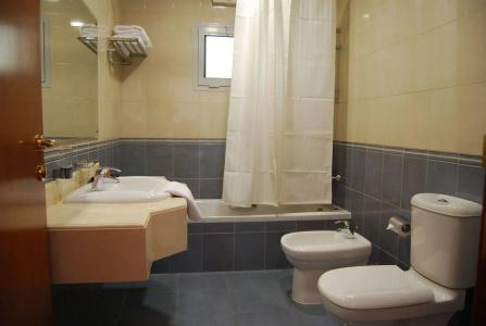 Al Madina Suites - 8