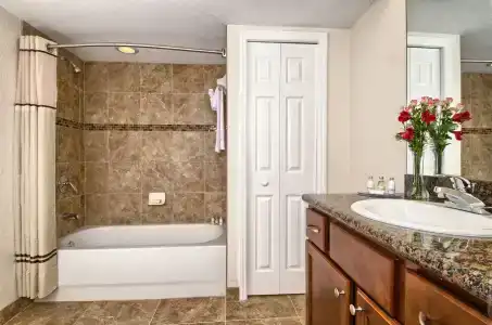 Coconut Cove All Suite - 8