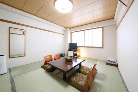Hanazono Kaikan - 17