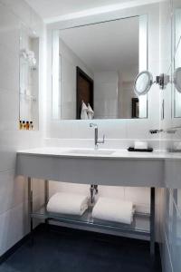 Crowne Plaza - London - Albert Embankment, an IHG - 9