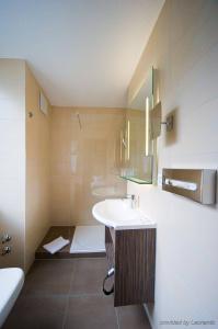 Le Petit Charme-Inn - 7