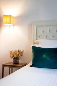 Hôtel Nice Azur Riviera - 68