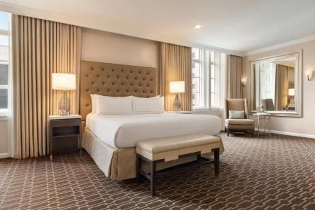 Hilton New Orleans / St. Charles Avenue - 64