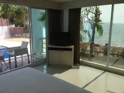 Chalong Beach Front Residence - 5