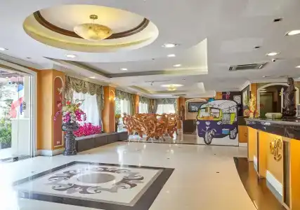 Metro Point Bangkok - 1