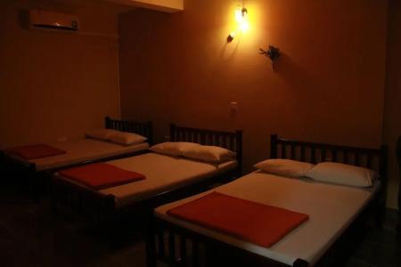 Anura Guest Inn - 51